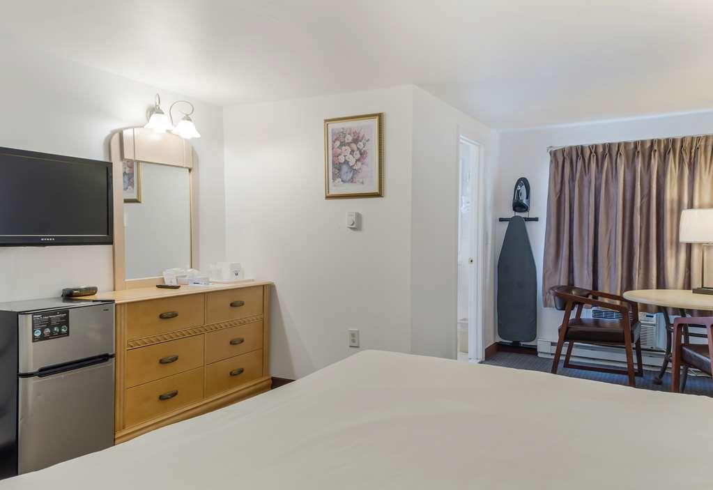 America'S Best Value Inn & Suites/Hyannis Room photo